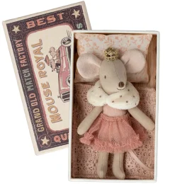 Maileg Little Sister muis prinses in luciferdoos met beddengoed